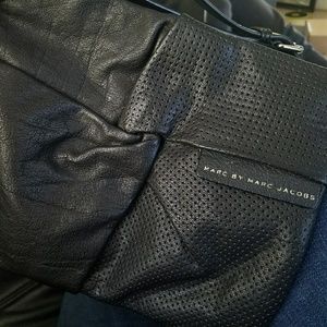 RARE MB marc Jacobs, crossbody perforated leather